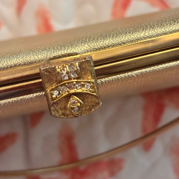 Vintage Bobbie Jerome Gold Clutch with Structured Design and Metallic Sheen - Picture 4 of 11